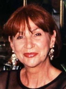 Véronique Saulnier (née Bouchard),  